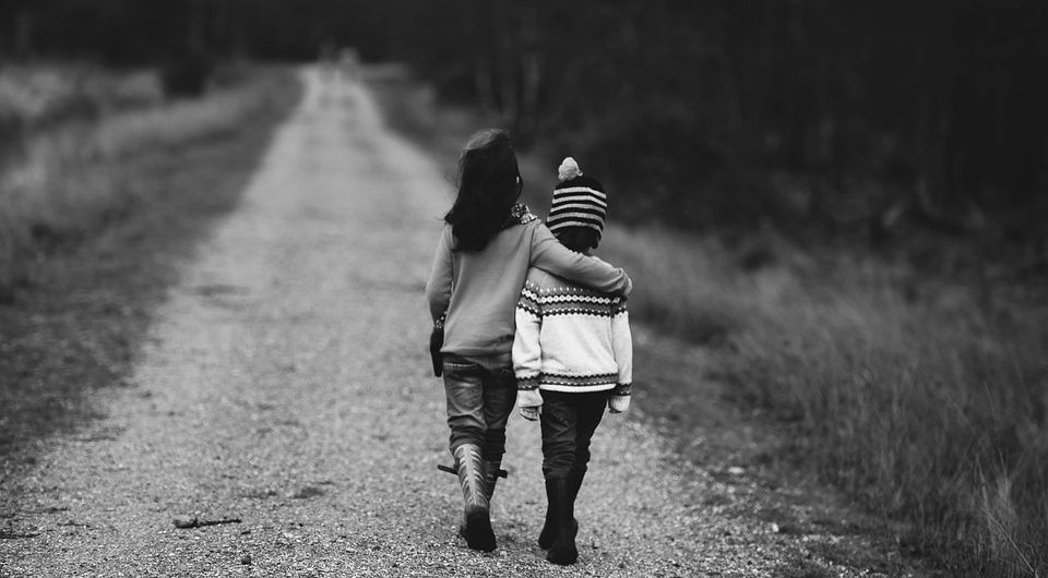 convivenza infelice tra genitori che non si amano più. Se stiamo insieme ci sarà un perchè